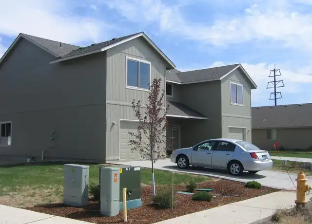 Property at 16452 Heath Dr Unit A, La Pine, OR, 97739, 3 beds, 2.5 baths, [object Object]
