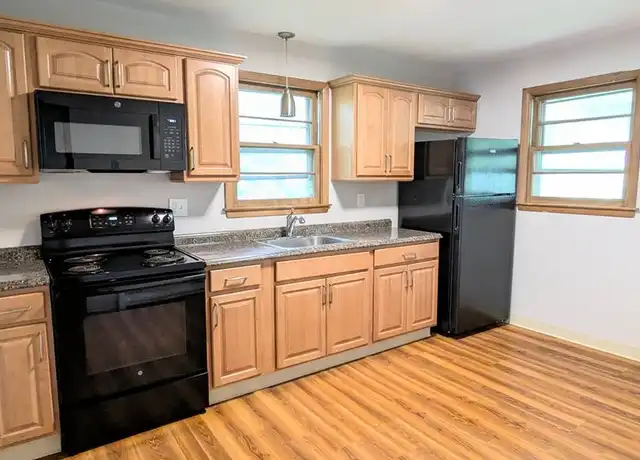 Property at 248 Birchfield Dr Unit 53-3, Waterbury, CT, 06705, 2 beds, 1 bath, [object Object]