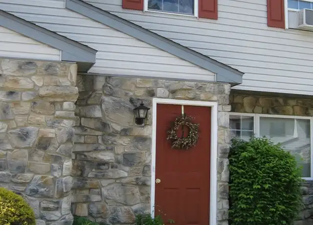 Property at 207 Magnolia Dr, Fleetwood, PA, 19522, 3 beds, 1.5 baths, [object Object]