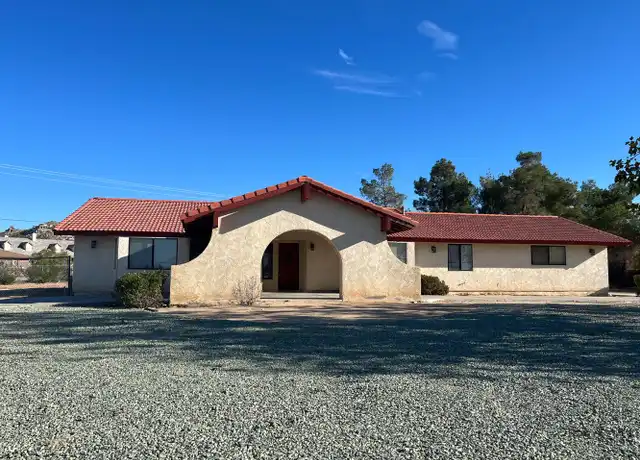 Property at 18930 Siskiyou Rd, Apple Valley, CA, 92307, 3 beds, 3 baths, [object Object]
