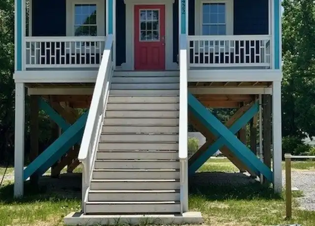 Property at 2422 State Highway 210, Hampstead, NC, 28443, 1 bed, 1 bath, [object Object]