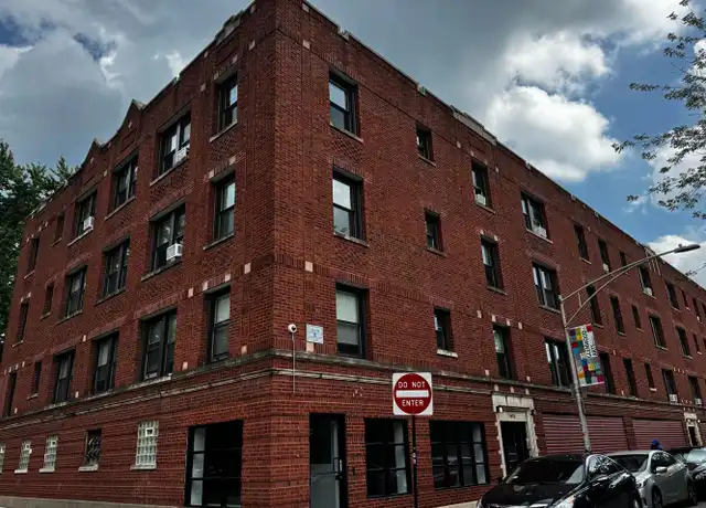 Property at 1373 W Greenleaf Ave Unit 2S, Chicago, IL, 60626, 2 beds, 1 bath, [object Object]
