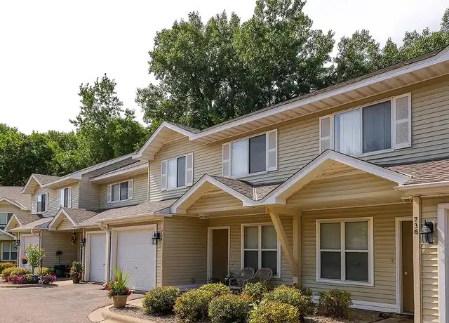 Property at East Creek Carriage Homes - 744 Ravoux Rd, Chaska, MN, 55318, 3 beds, 1.5 baths, [object Object]
