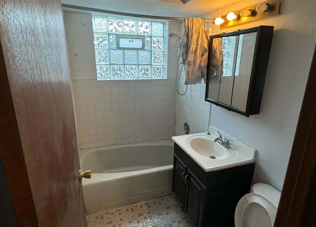 Photo of 15226 Doctor Martin Luther King Junior Dr Unit 2E, Dolton, IL 60419