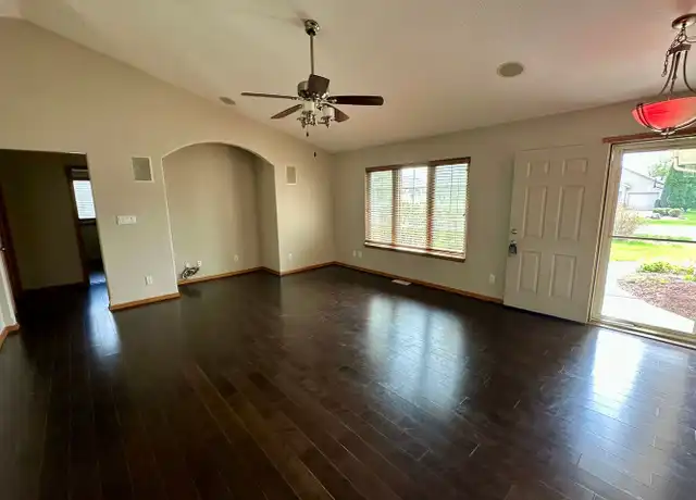 Property at W174N10148 Tanglewood Dr, Germantown, WI, 53022, 4 beds, 2.5 baths, [object Object]