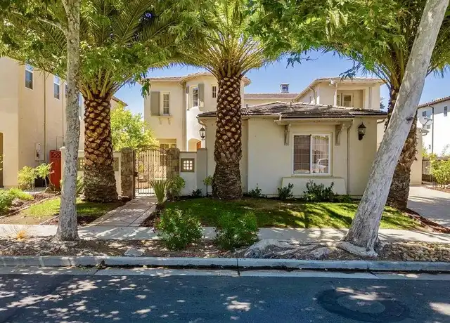 Property at 2520 Club Dr, Gilroy, CA, 95020, 5 beds, 2 baths, [object Object]