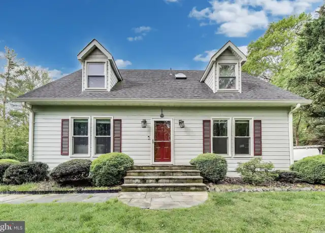 Property at 7726 Seven Locks Rd, Bethesda, MD, 20817, 4 beds, 2 baths, [object Object]