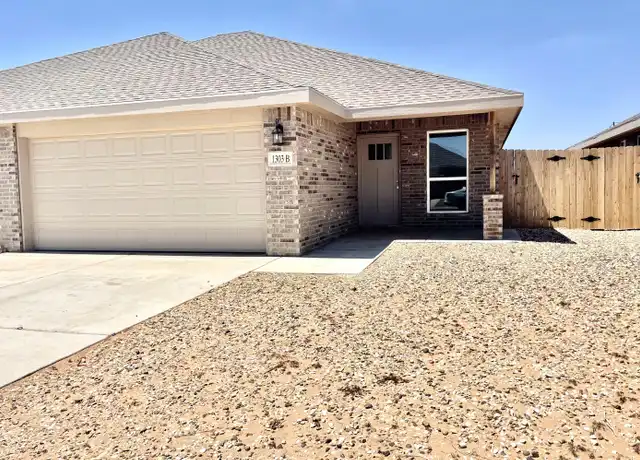 Property at 1302 N Clinton Ave Unit B, Lubbock, TX, 79416, 3 beds, 2 baths, [object Object]
