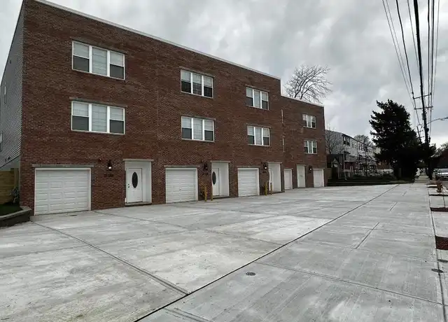 Property at 3118 Byberry Rd Unit B, Philadelphia, PA, 19154, 3 beds, 2 baths, [object Object]