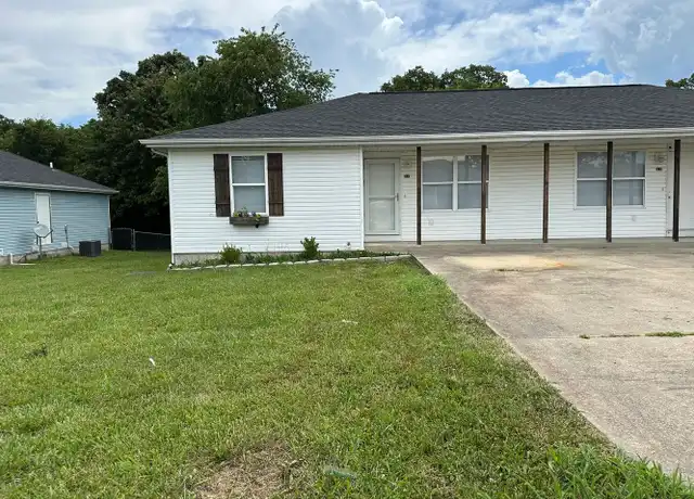 Property at 2132 Audrey Ln, Lebanon, MO, 65536, 2 beds, 1 bath, [object Object]