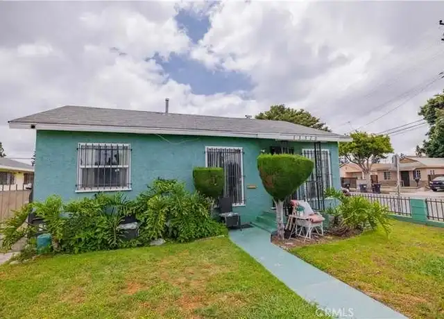 Property at 13320 S Vesta Ave, Compton, CA, 90222, 2 beds, 1 bath, [object Object]