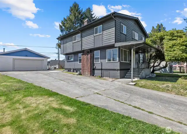 Property at 7531 12th Ave SW, Seattle, WA, 98106, 5 beds, 3 baths, [object Object]