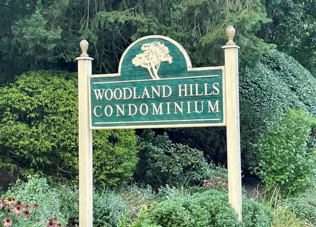 Property at 214 Woodland Hills Rd, White Plains, NY, 10603, 2 beds, 1 bath, [object Object]