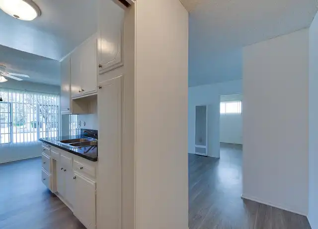 Property at Villa Verde - 5300 Newcastle Ave, Encino, CA, 91316, 1 bed, 1 bath, [object Object]