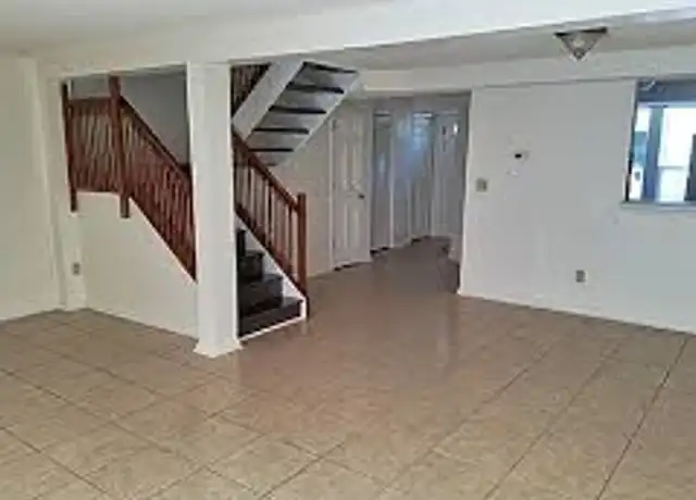 Property at 9626 Vinca Cir Unit COLVILLE TOWNHOUSE : 3 rooms 25 baths, Charlotte, NC, 28213, 3 beds, 2.5 baths, [object Object]