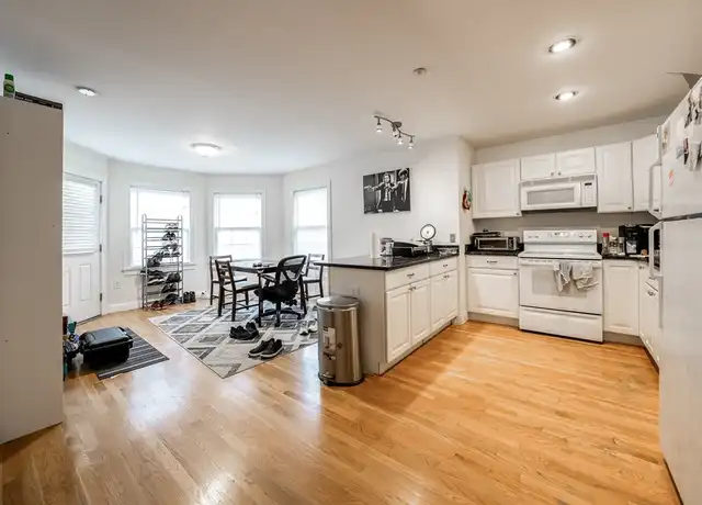 Property at 91 Pearson Ave Unit 1, Somerville, MA, 02144, 3 beds, 2 baths, [object Object]