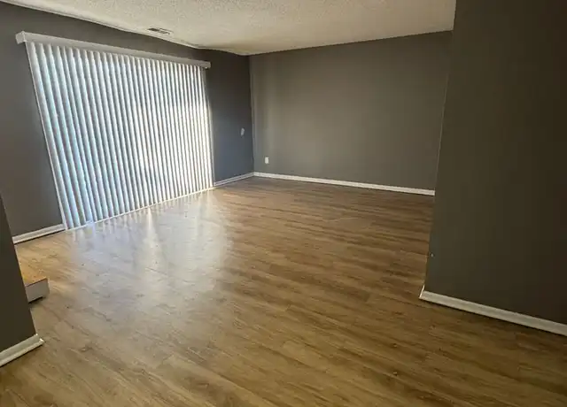 Property at 2803 New Jersey Ave Unit C2919-09, Kansas City, KS, 66102, 1 bed, 1 bath, [object Object]