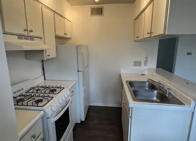 Property at 3812 Speedway Unit 104, Austin, TX, 78751, 1 bed, 1 bath, [object Object]
