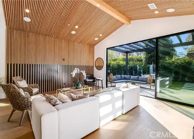 Property at 5323 Allott Ave, Sherman Oaks, CA, 91401, 4 beds, 4.5 baths, [object Object]