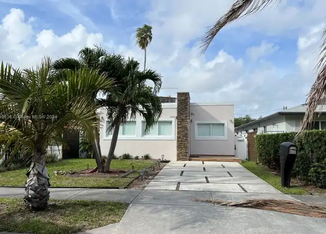 Property at 1723 Jefferson St, Hollywood, FL, 33020, 3 beds, 3 baths, [object Object]