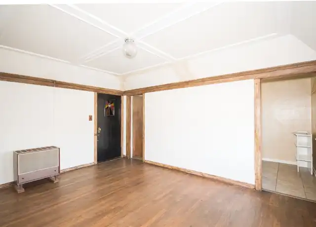 Property at 457 SW Washington Ave Unit 4, Corvallis, OR, 97333, 1 bed, 1 bath, [object Object]