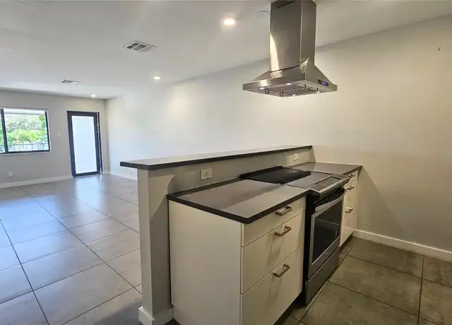 Property at 200 NW 25th St, Wilton Manors, FL, 33311, 2 beds, 2 baths, [object Object]