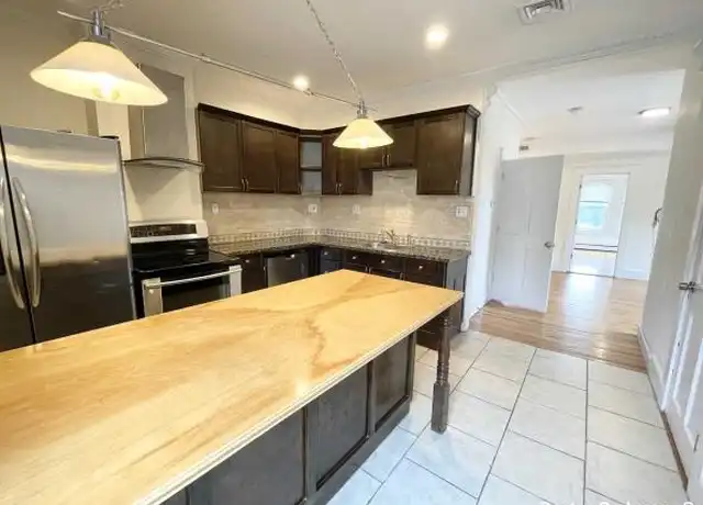 Property at 102 L St, South Boston, MA, 02127, 3 beds, 1 bath, [object Object]
