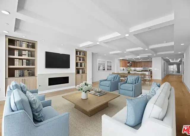 Property at 17325 Castellammare Dr Unit 102, Pacific Palisades, CA, 90272, 3 beds, 3.5 baths, [object Object]