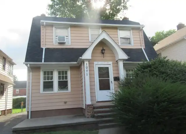 Property at 1071 Quilliams Rd, Cleveland, OH, 44121, 3 beds, 1 bath, [object Object]