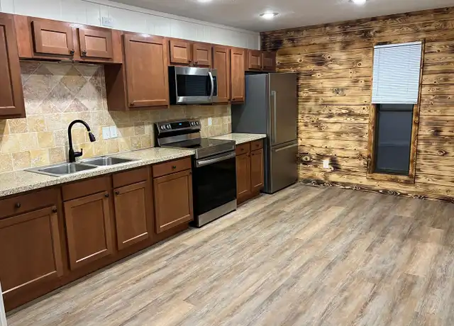 Property at 1623 S Pike Ave Unit 2, Bolivar, MO, 65613, 2 beds, 2 baths, [object Object]