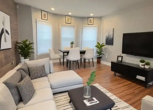 Property at 18 Hyde Park Ave Unit 4, Jamaica Plain, MA, 02130, 1 bed, 1 bath, [object Object]