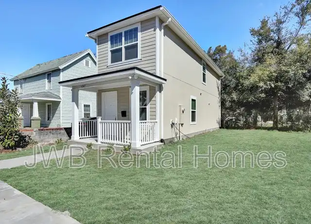 Property at 1207 Franklin St, Jacksonville, FL, 32206, 2 beds, 1.5 baths, [object Object]