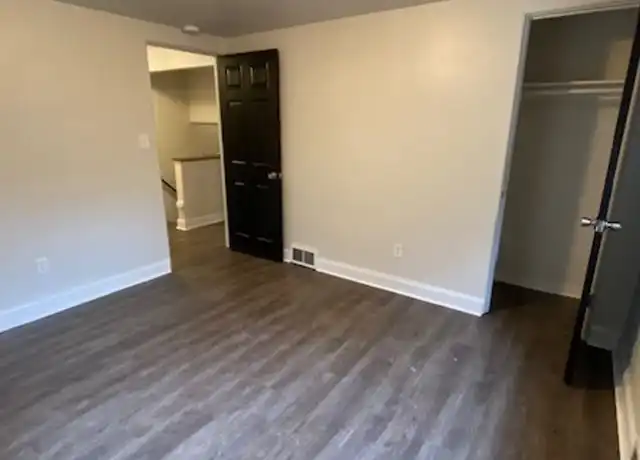 Property at 826 Killarney Dr, Pittsburgh, PA, 15234, 3 beds, 1 bath, [object Object]