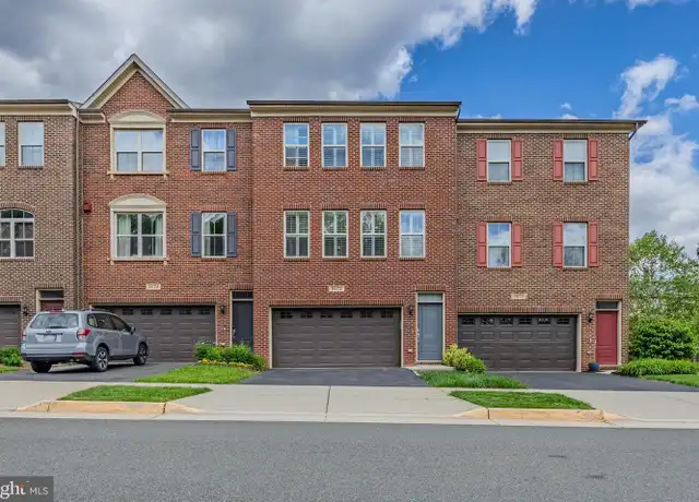 Property at 6672 Bartrams Forest Ln, Haymarket, VA, 20169, 3 beds, 2.5 baths, [object Object]