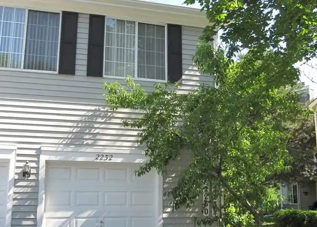Property at 2232 Colorado Ave #4, Elgin, IL, 60123, 2 beds, 1 bath, [object Object]