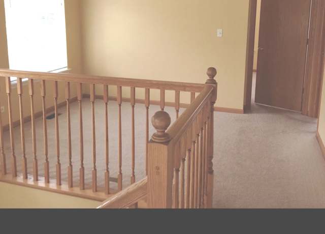 Photo of 833 Pheasant Trl #833, St. Charles, IL 60174
