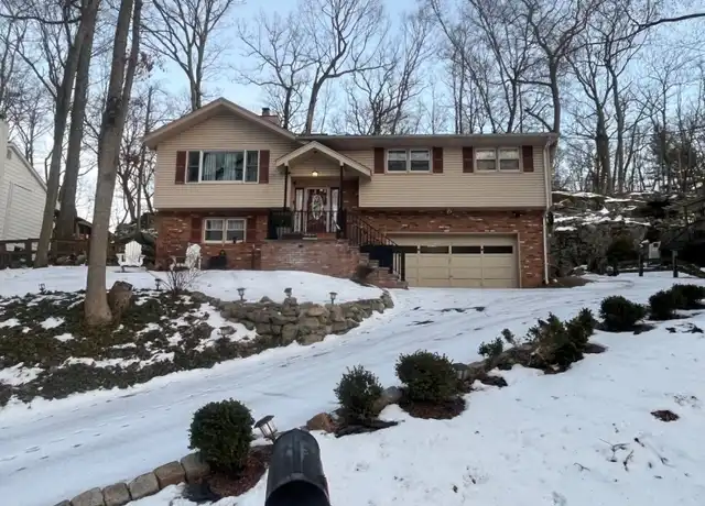 Property at 748 W Shore Trl, Sparta, NJ, 07871, 4 beds, 2.5 baths, [object Object]