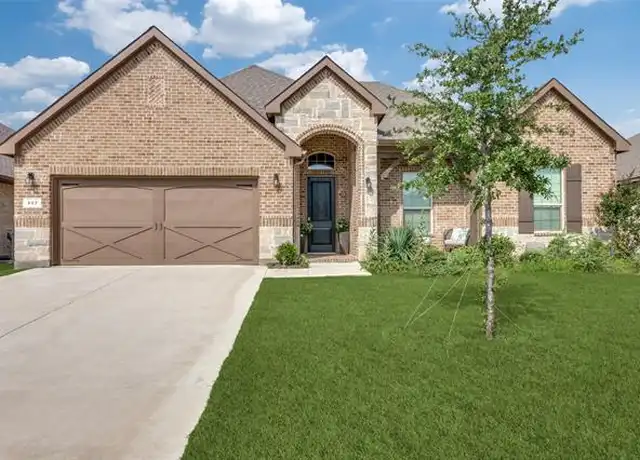Property at 803 Virginia Dr, Mansfield, TX, 76063, 4 beds, 2.5 baths, [object Object]