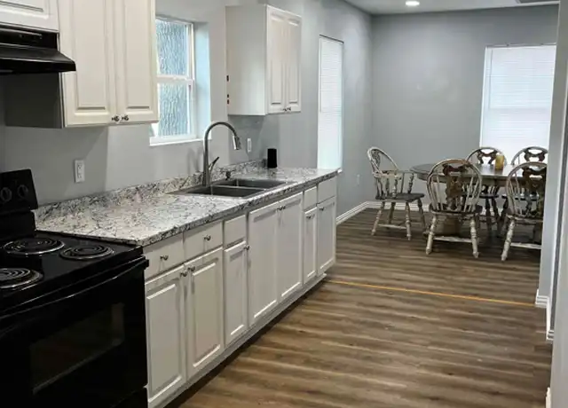 Property at 926 E Titus St, Mexia, TX, 76667, 3 beds, 1 bath, [object Object]