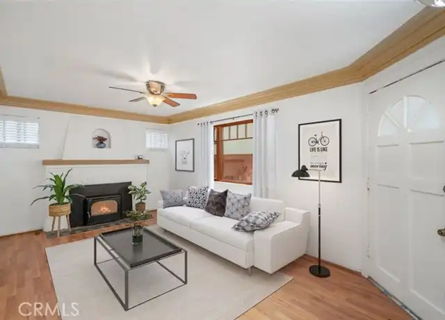 Property at 832 Cypress Ave, Hermosa Beach, CA, 90254, 1 bed, 1 bath, [object Object]