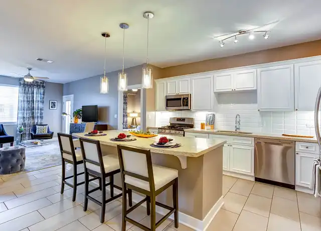 Property at 500 Station Apartments - 675 Station Blvd, Aurora, IL, 60504, 1-3 bed, 1-2.5 bath, [object Object]