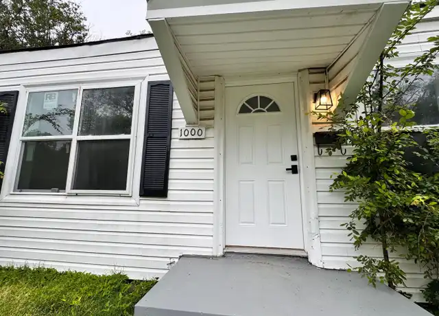 Property at 1000 McLish St, Ardmore, OK, 73401, 3 beds, 2 baths, [object Object]