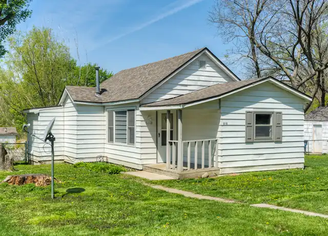 Property at 6118 SW 2nd St, Des Moines, IA, 50315, 2 beds, 1 bath, [object Object]