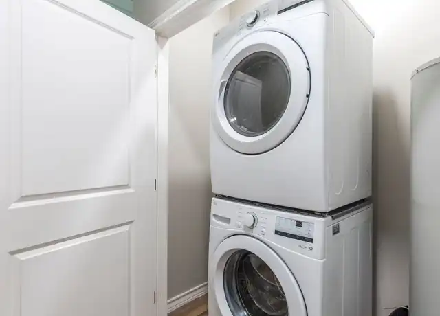 Property at 820 E Cedar Ave #402, McAllen, TX, 78501, 3 beds, 2 baths, [object Object]