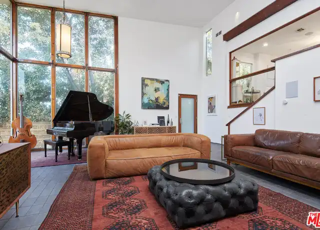 Property at 11217 Sunshine Ter, Studio City, CA, 91604, 4 beds, 2.5 baths, [object Object]