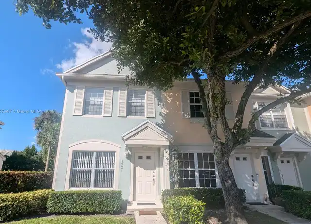 Property at 16661 Hemingway Dr #16661, Weston, FL, 33326, 2 beds, 2.5 baths, [object Object]
