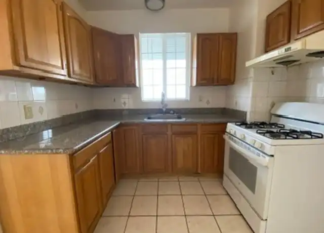 Property at 950 International Blvd Unit 1411-4, Oakland, CA, 94606, 1 bed, 1 bath, [object Object]