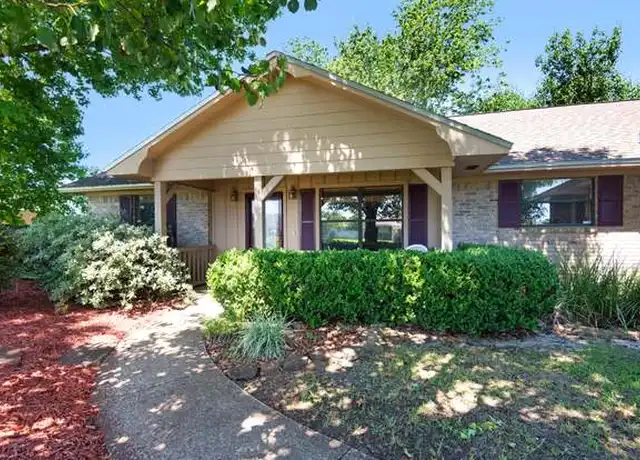 Property at 2302 Pentland Rd, Lynn Haven, FL, 32444, 3 beds, 2 baths, [object Object]
