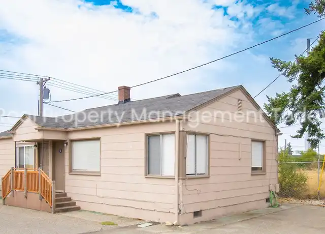 Property at 8420 S Tacoma Way Unit 5, Lakewood, WA, 98499, 1 bed, 1 bath, [object Object]