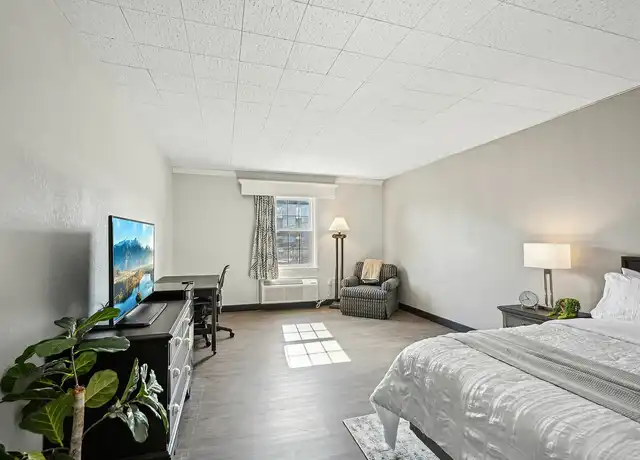 Property at Studios on Spring - 575 Spring St, Wyomissing, PA, 19610, 1 bed, 1 bath, [object Object]